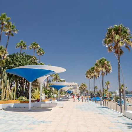 Aparment Neptuno- Located On The Promenade A Few Metres From The Beach. エステポナ エクステリア 写真