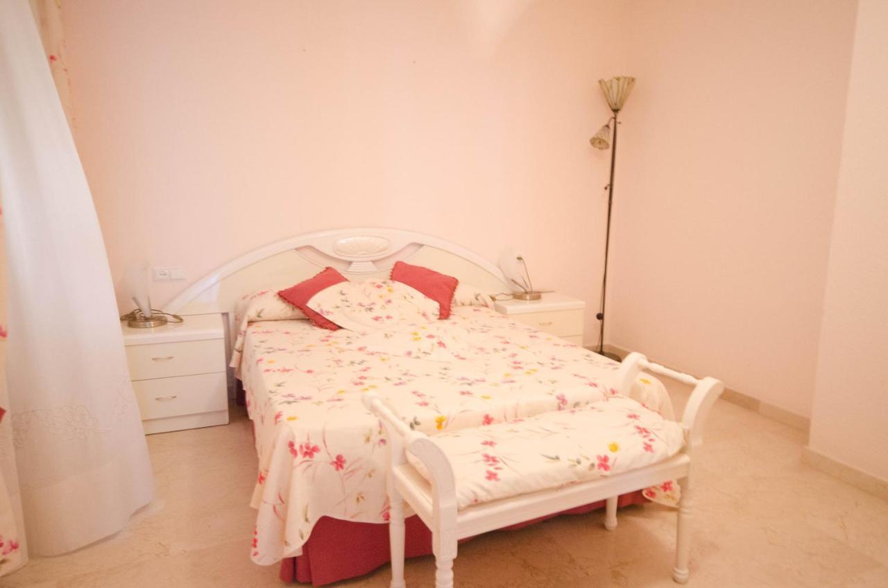 Aparment Neptuno- Located On The Promenade A Few Metres From The Beach. エステポナ エクステリア 写真