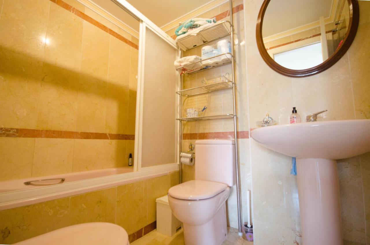 Aparment Neptuno- Located On The Promenade A Few Metres From The Beach. エステポナ エクステリア 写真
