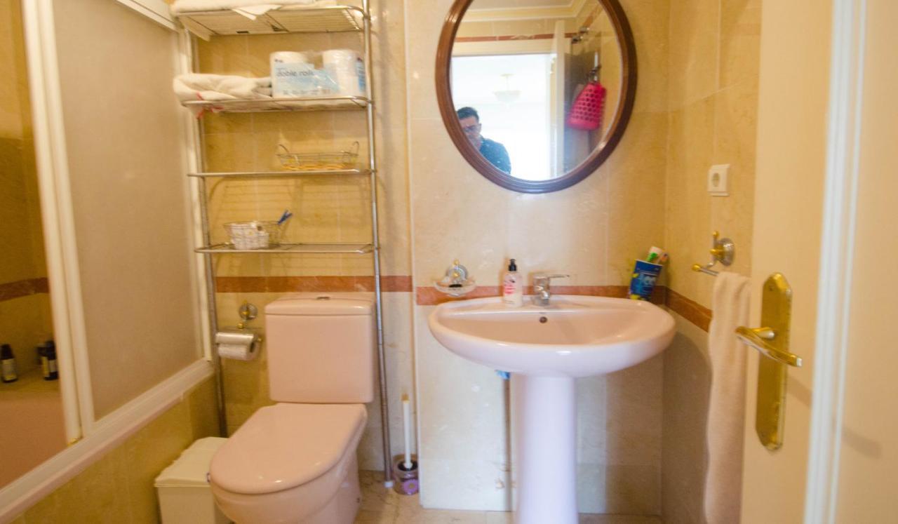 Aparment Neptuno- Located On The Promenade A Few Metres From The Beach. エステポナ エクステリア 写真