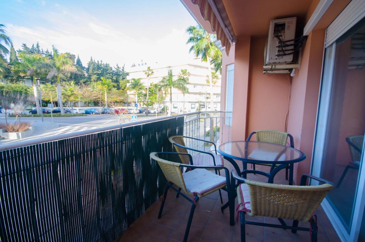 Aparment Neptuno- Located On The Promenade A Few Metres From The Beach. エステポナ エクステリア 写真