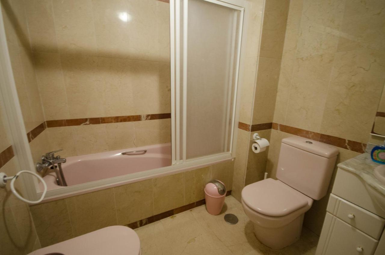 Aparment Neptuno- Located On The Promenade A Few Metres From The Beach. エステポナ エクステリア 写真